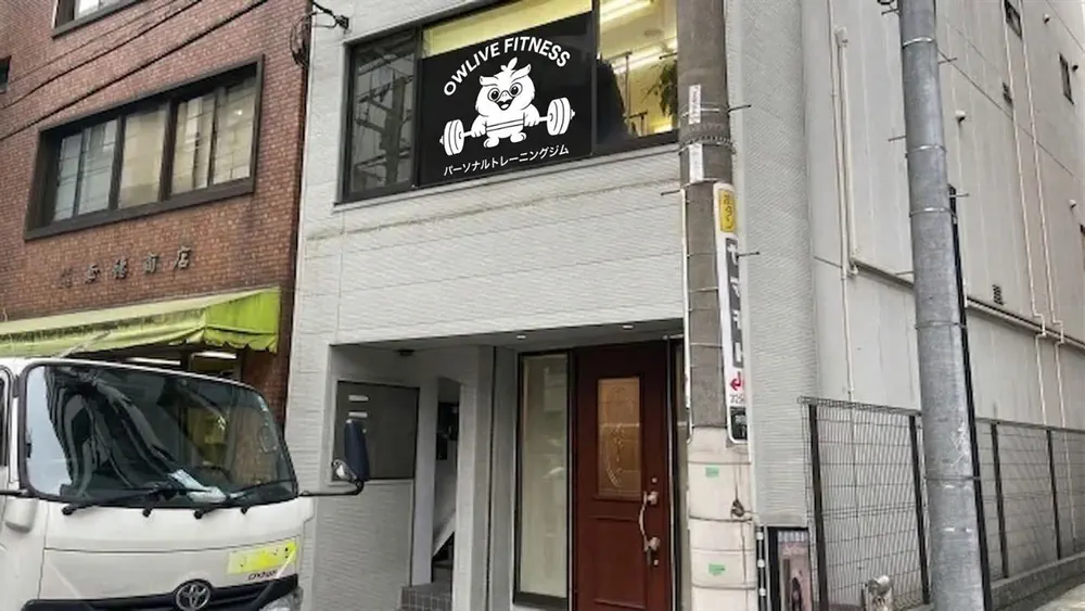 OWLIVE FITNESSが入るBP秋葉原ビルの入口